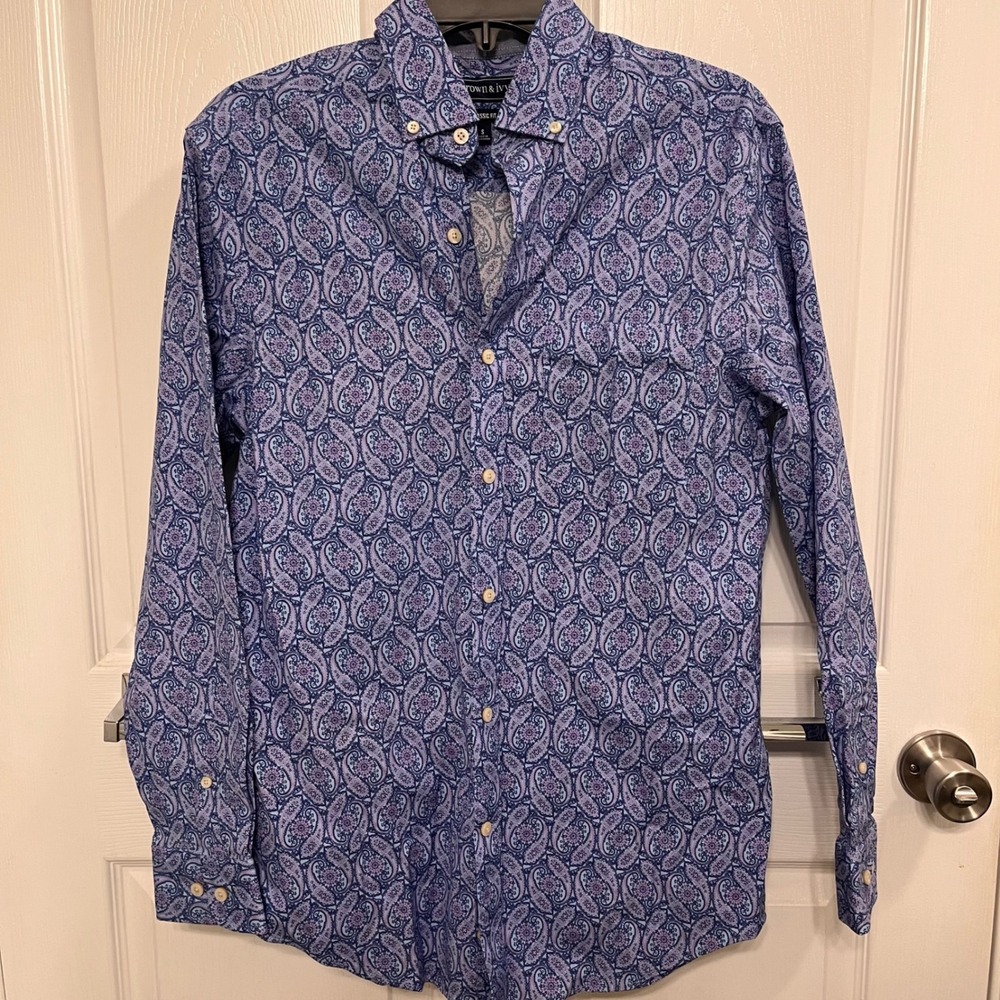 Crown & Ivy Blue Pink Paisley Button Down Shirt Classic Fit Small